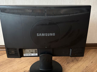 Monitor Samsung și Benq foto 3