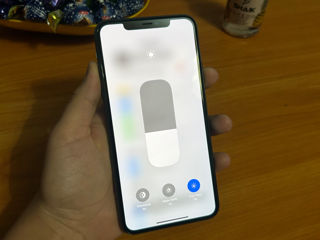 iPhone 11 Pro Max 89%,totul original foto 4