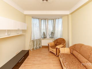 Apartament cu 2 camere, 77 m², Telecentru, Chișinău foto 5