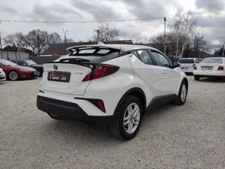 Toyota C-HR фото 6