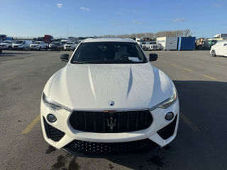 Maserati Levante foto 2