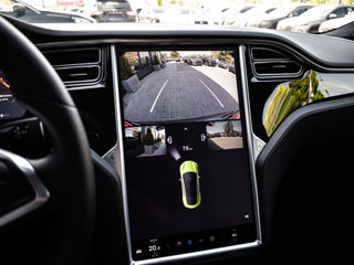 Tesla Model S foto 9