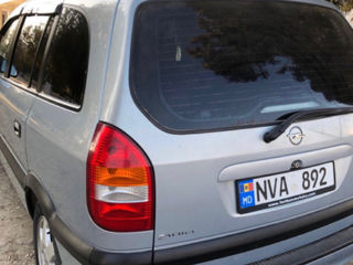 Opel Zafira foto 3