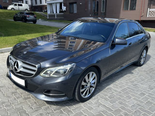 Mercedes E-Class foto 1