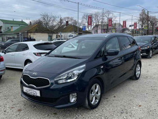 KIA Carens foto 2