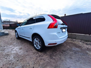 Volvo XC60 foto 4