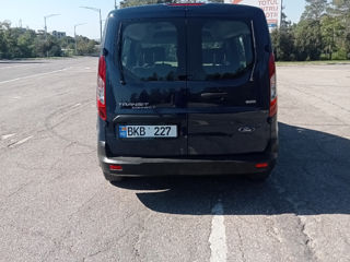 Ford Transit Connect foto 6