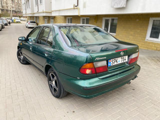 Nissan Almera foto 7