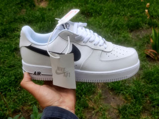 Nike Air force white black din Anglia aduse foto 2