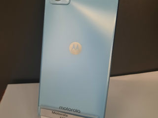 Motorola E 22 64GB, pret- 1590 Lei