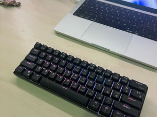 Royal Kludge RK61 + Keycaps cadou foto 2