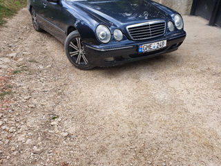 Mercedes E-Class