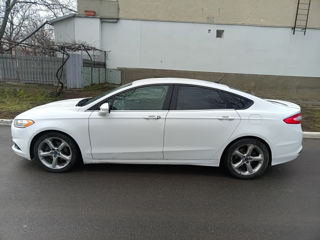 Ford Fusion foto 6