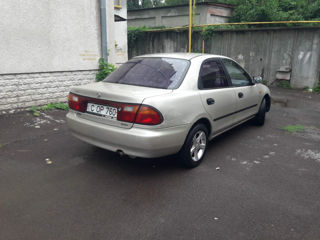 Mazda 323 foto 3