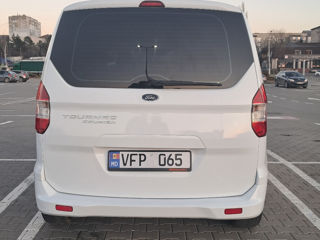 Ford Tourneo Courier foto 7