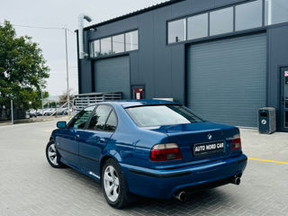 BMW 5 Series foto 4