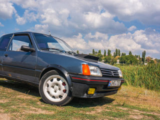 Peugeot 205 foto 4