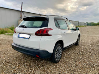 Peugeot 2008 foto 6