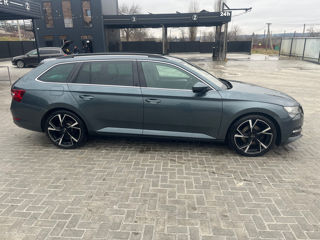 Skoda Superb foto 8