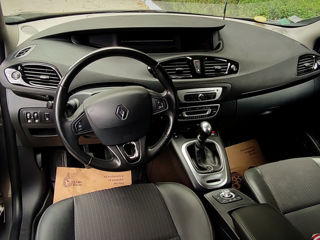 Renault Grand Scenic foto 4