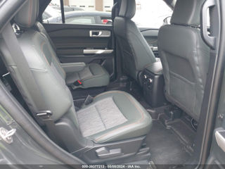 Ford Explorer foto 12