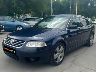 Volkswagen Passat foto 3