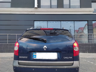 Renault Laguna foto 2