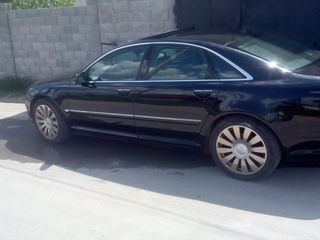 Audi A8 foto 6