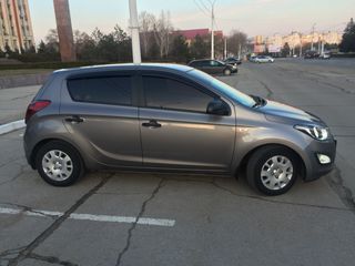 Hyundai i20 foto 2