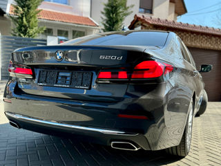 BMW 5 Series foto 4