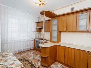 Apartament cu 3 camere, 85 m², Poșta Veche, Chișinău