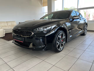 KIA Stinger foto 2