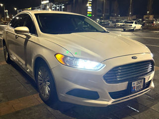 Ford Fusion foto 3