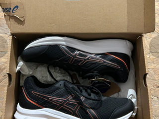 Asics foto 9