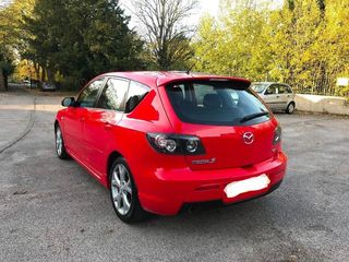 Mazda 3 foto 1