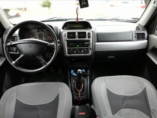 Mitsubishi Pajero Pinin foto 3