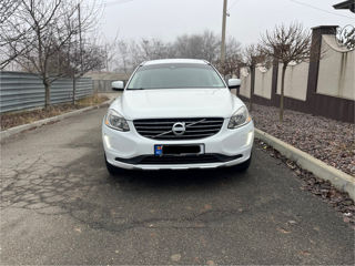 Volvo XC60 foto 2