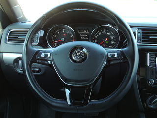 Volkswagen Jetta foto 9