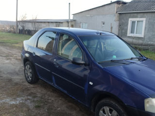 Dacia Logan foto 4