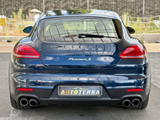 Porsche Panamera foto 5