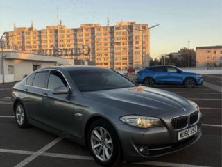 BMW 5 Series foto 4