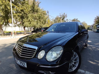 Mercedes E-Class foto 1