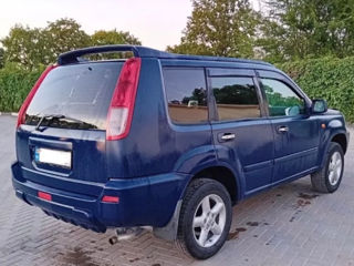 Nissan X-Trail foto 3