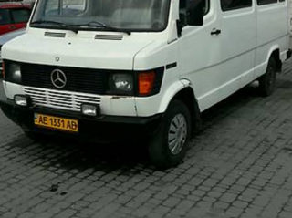 Mercedes 210 310 foto 2