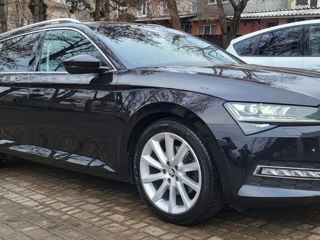 Skoda Superb foto 2