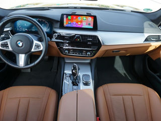 BMW 5 Series foto 8