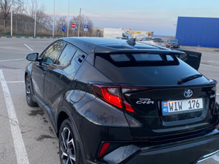 Toyota C-HR foto 3