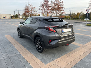 Toyota C-HR foto 6