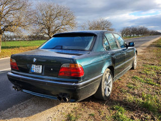 BMW 7 Series foto 3