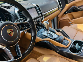 Porsche Cayenne foto 6
